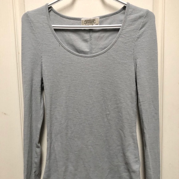 Scooped Neck Blue Grey Long Sleeve - Picture 2 of 3